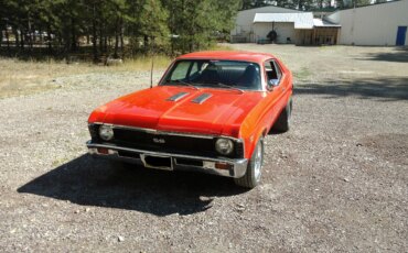 Chevrolet-Nova-1968-Orange-Black-1