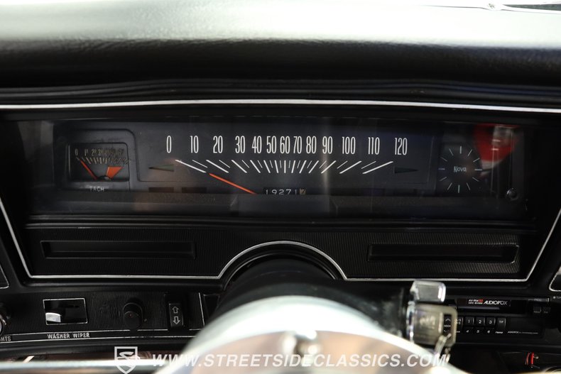 Chevrolet-Nova-1969-Black-Cherry-Black-25