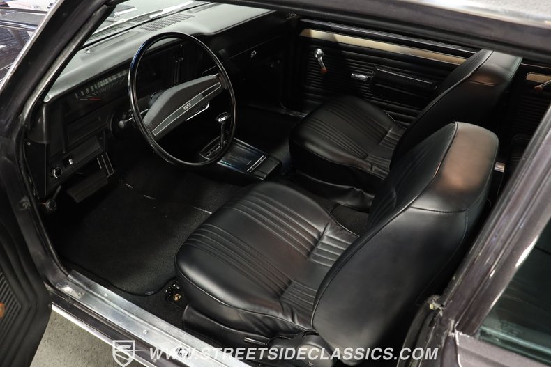Chevrolet-Nova-1969-Grey-Metallic-Black-11