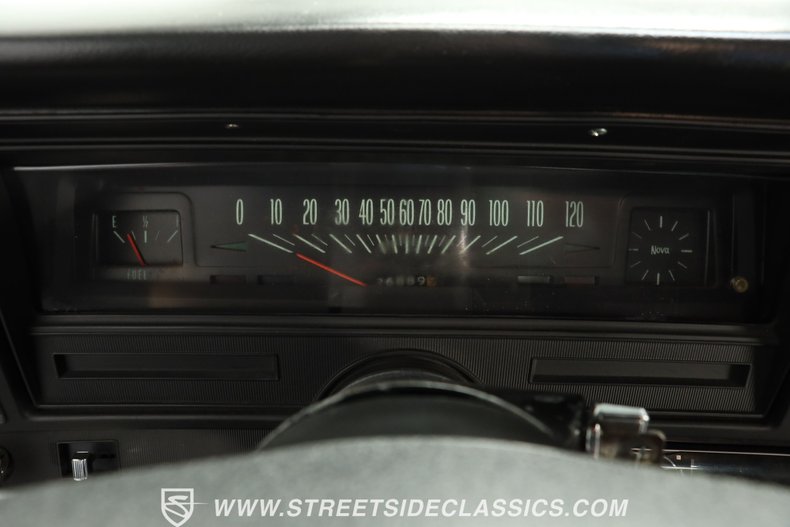 Chevrolet-Nova-1969-Grey-Metallic-Black-42