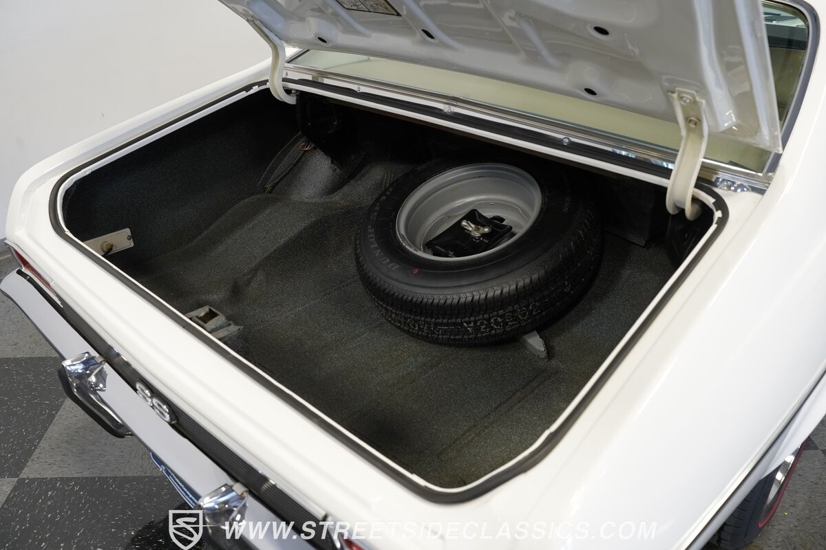 Chevrolet-Nova-1972-Coupe-23
