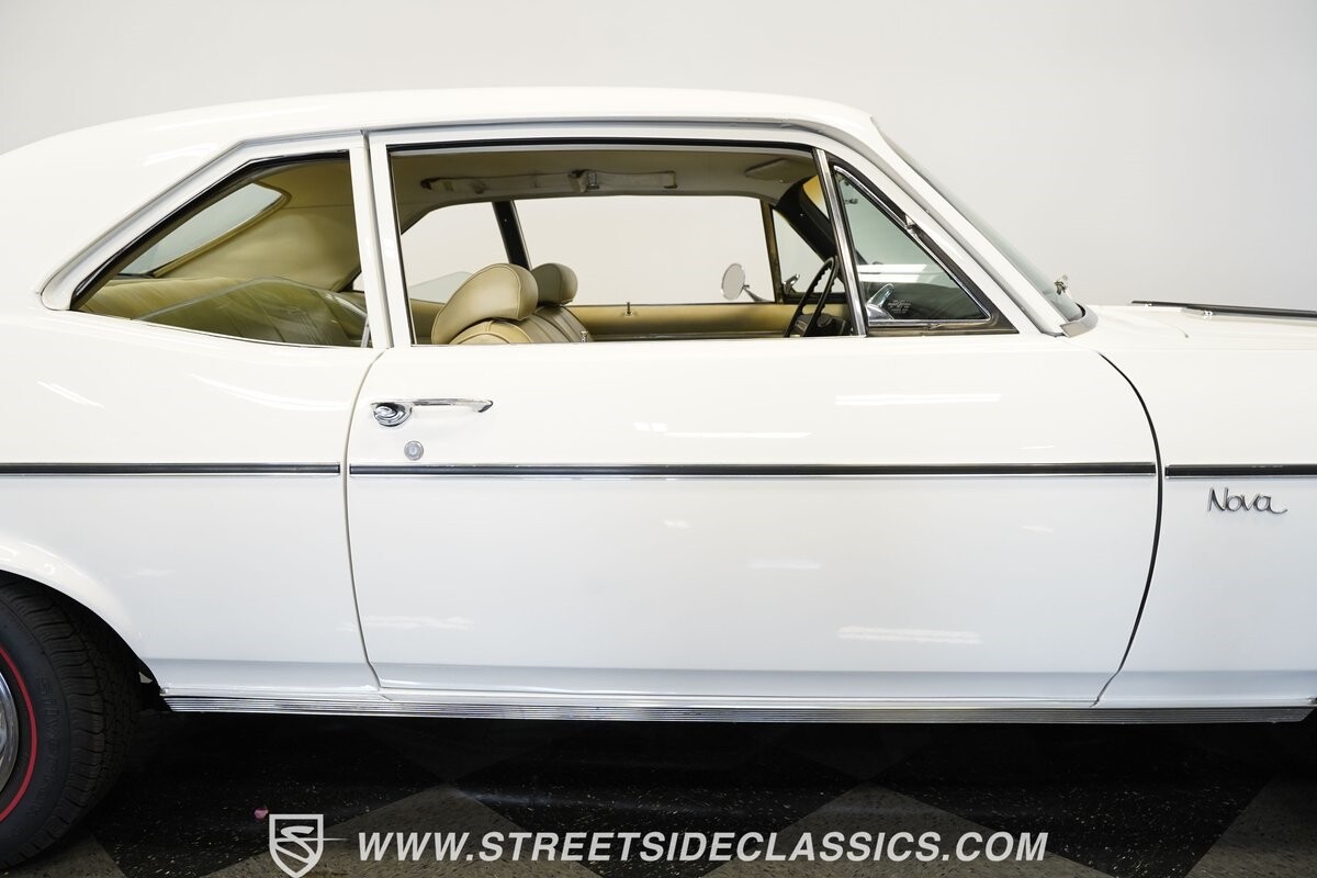 Chevrolet-Nova-1972-Coupe-36