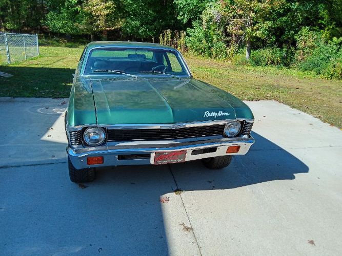 Chevrolet-Nova-1972-Dark-Green-Black-3