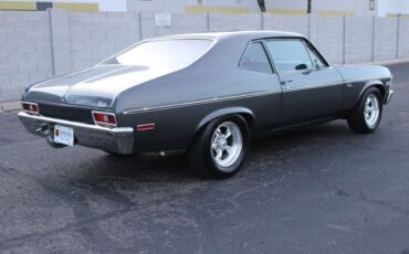 Chevrolet-Nova-1972-Gray-Gray-1