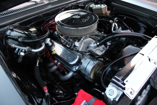 Chevrolet-Nova-1972-Gray-Gray-13