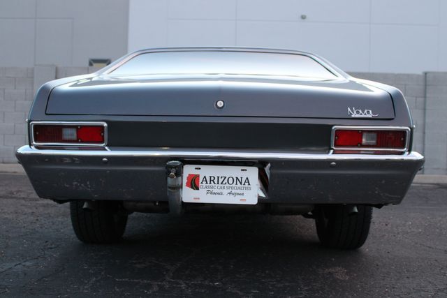Chevrolet-Nova-1972-Gray-Gray-16