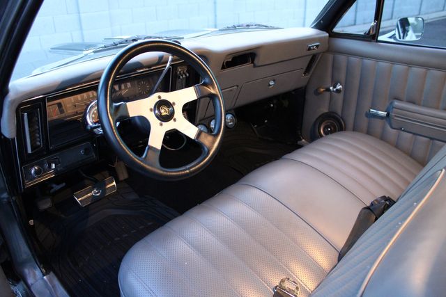 Chevrolet-Nova-1972-Gray-Gray-27