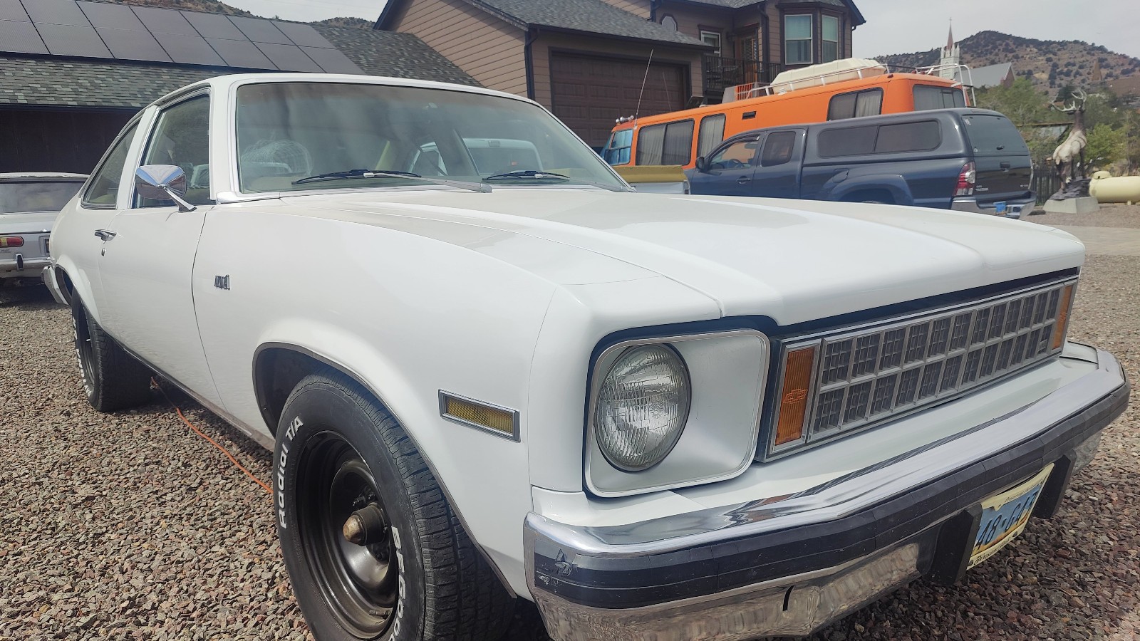 Chevrolet-Nova-1977-Coupe-3