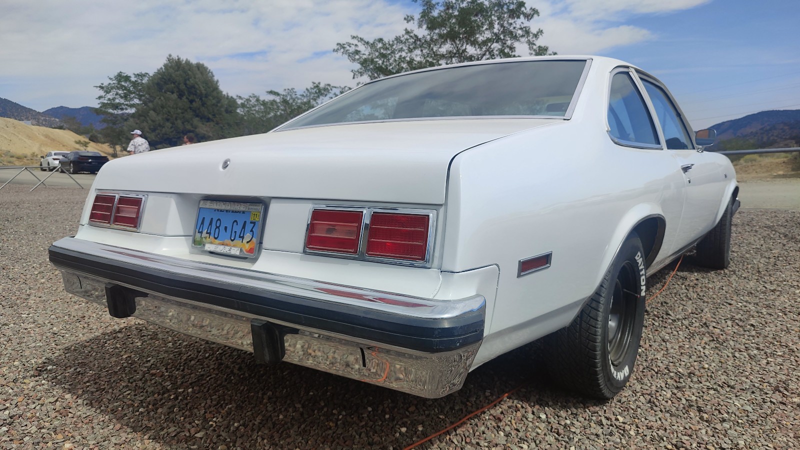 Chevrolet-Nova-1977-Coupe-4