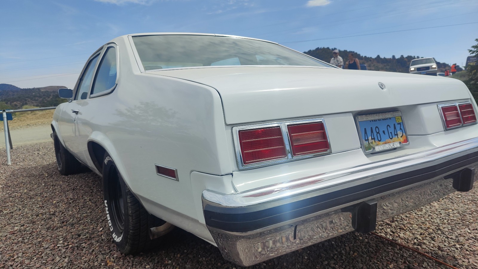 Chevrolet-Nova-1977-Coupe-5