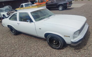 Chevrolet-Nova-1977-Coupe-6