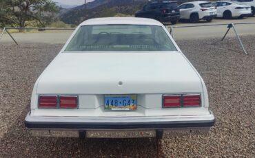 Chevrolet-Nova-1977-Coupe-8