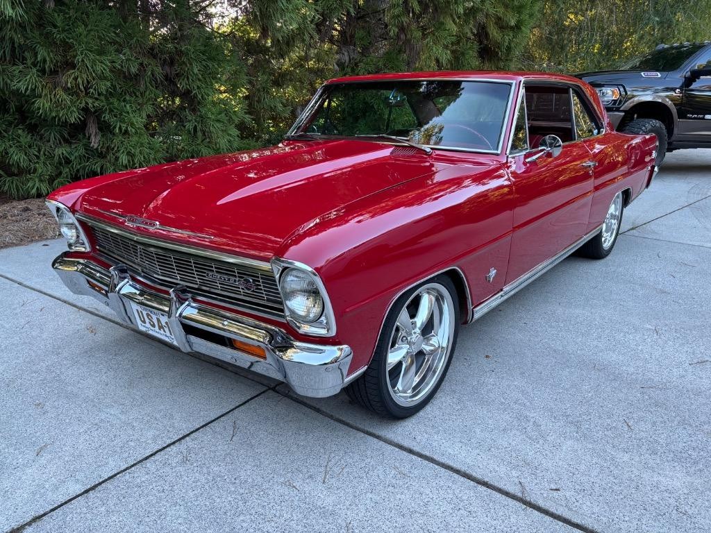 Chevrolet-Nova-Chevy-II-Resto-mod-Ram-Jet-350-700-r4-air-con-1966-1