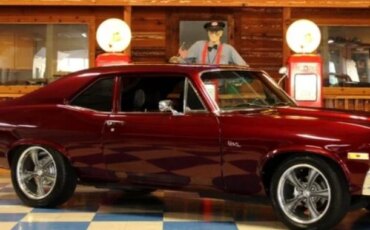 Chevrolet-Nova-coupe-1972-Burgundy-Black-4