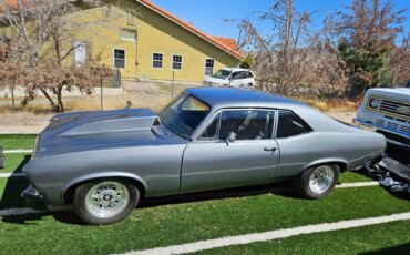 Chevrolet-Nova-coupe-1972-Gray