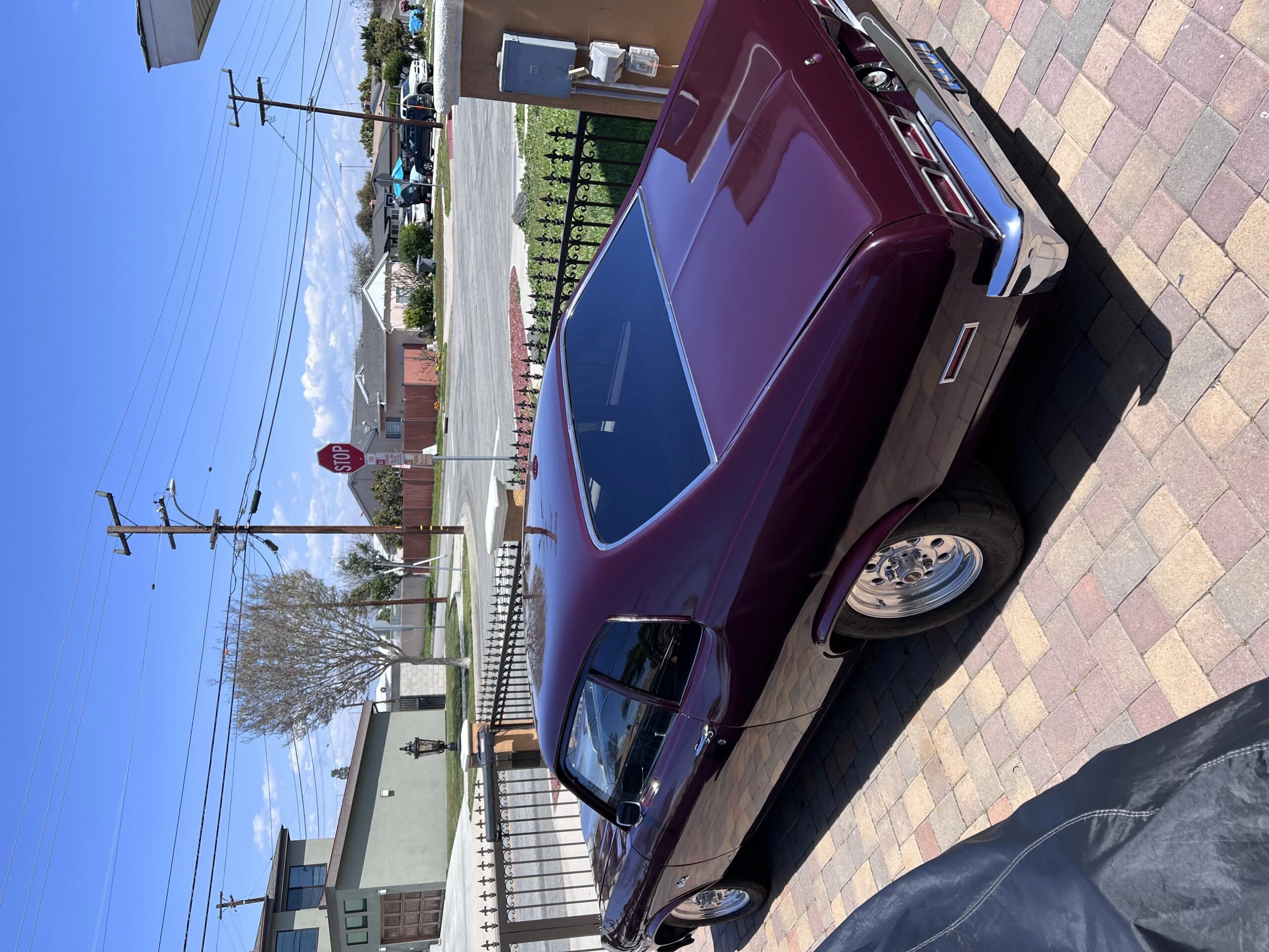 Chevrolet-Nova-coupe-1973-Burgundy-Black-1