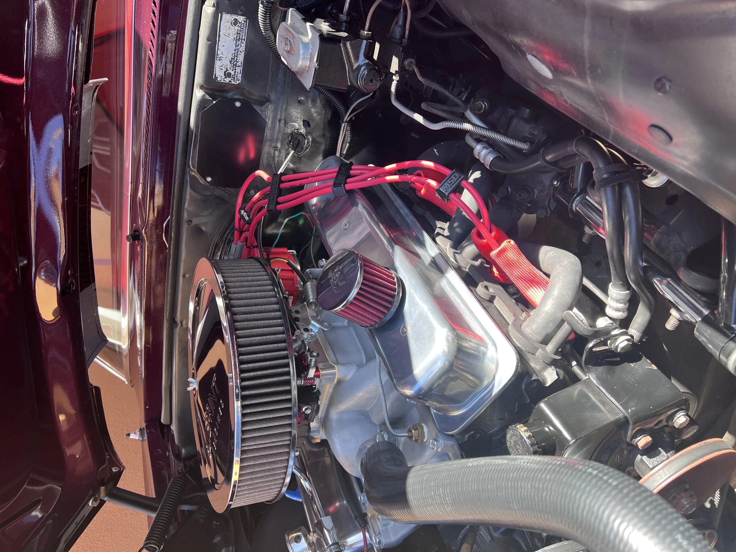 Chevrolet-Nova-coupe-1973-Burgundy-Black-12