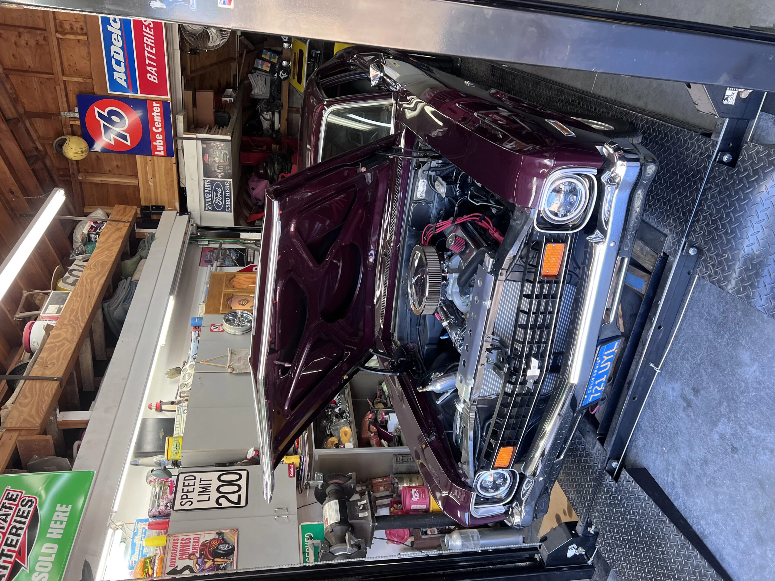 Chevrolet-Nova-coupe-1973-Burgundy-Black-22