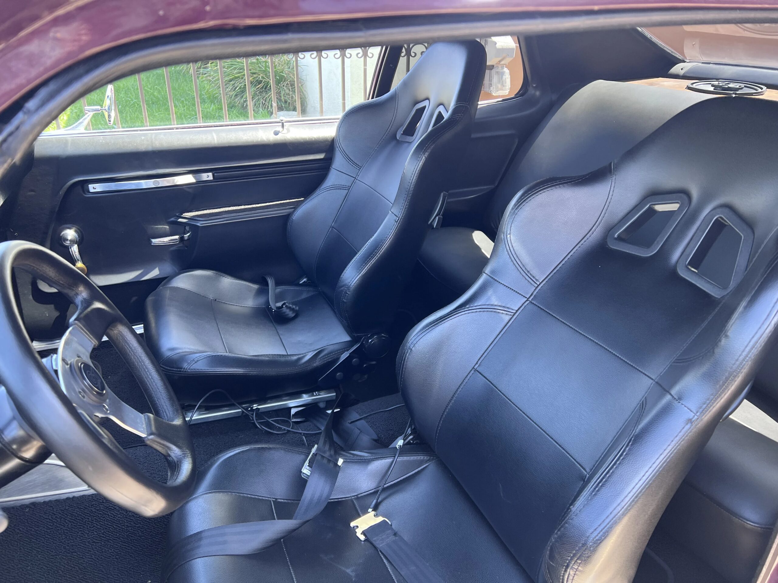 Chevrolet-Nova-coupe-1973-Burgundy-Black-7