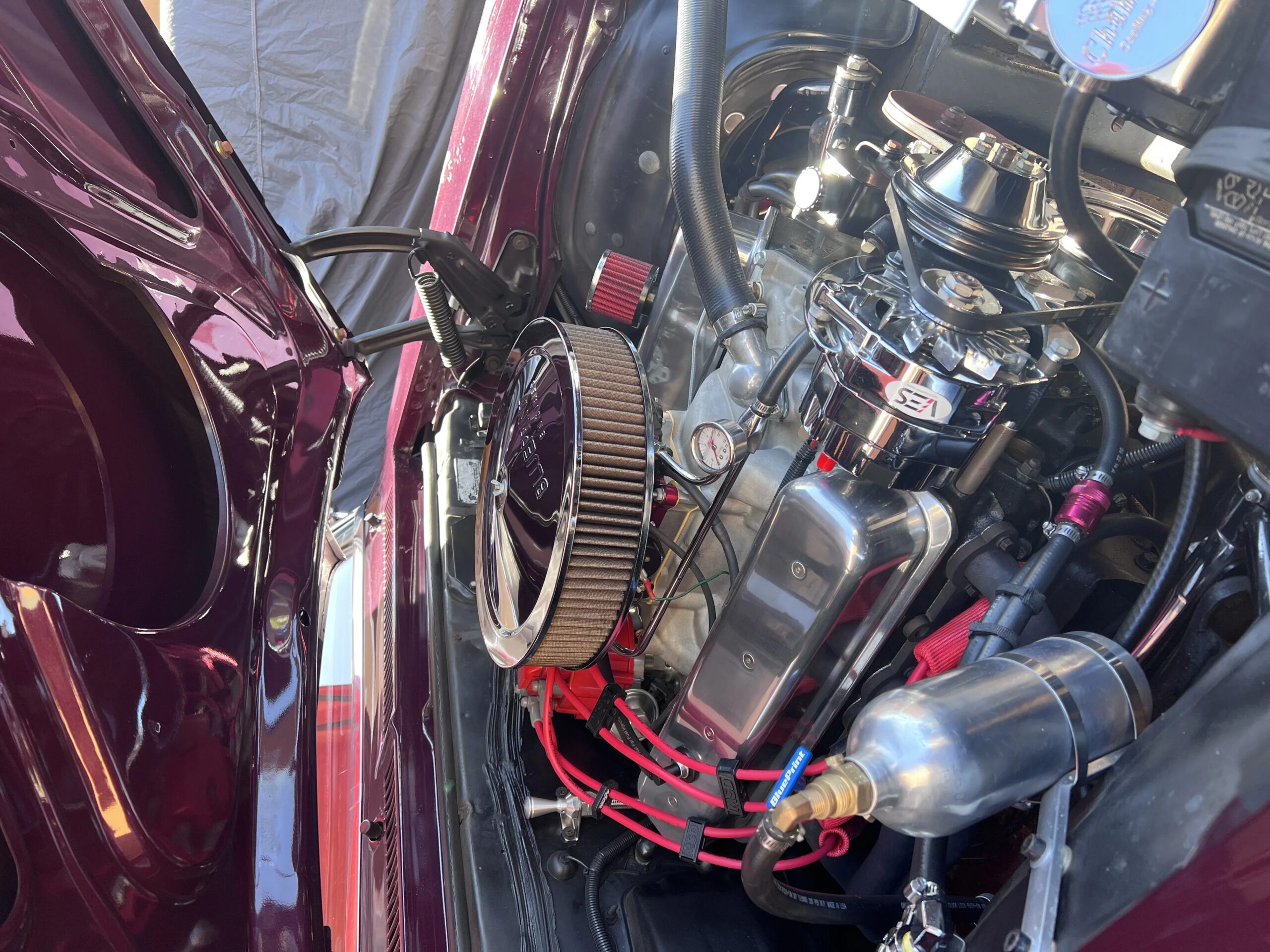 Chevrolet-Nova-coupe-1973-Burgundy-Black