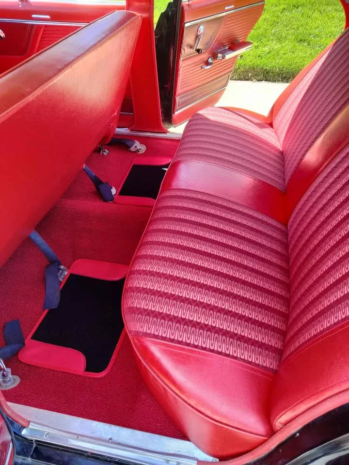 Chevrolet-Nova-sedan-1962-Black-Red-3