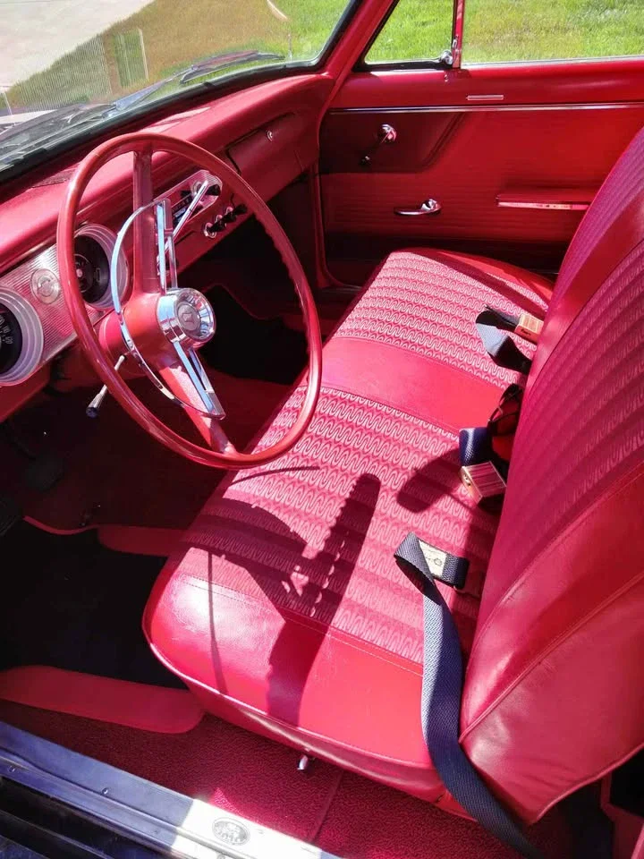 Chevrolet-Nova-sedan-1962-Black-Red-4