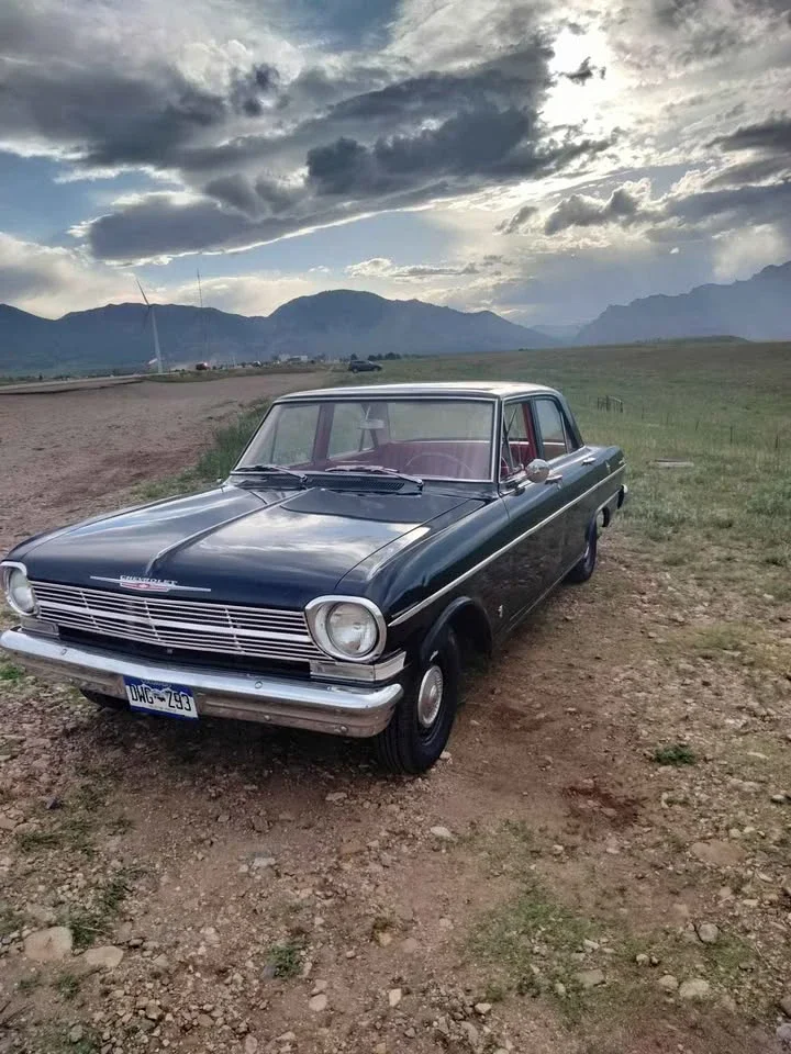 Chevrolet-Nova-sedan-1962-Black-Red