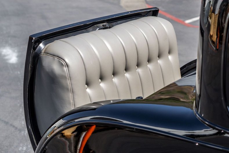 Chevrolet-Other-1931-Black-20