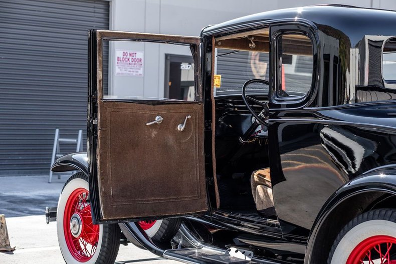 Chevrolet-Other-1931-Black-37