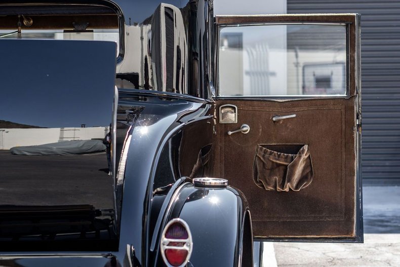 Chevrolet-Other-1931-Black-38