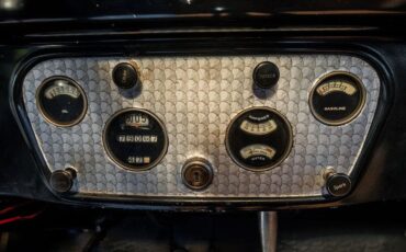 Chevrolet-Other-1931-Black-46