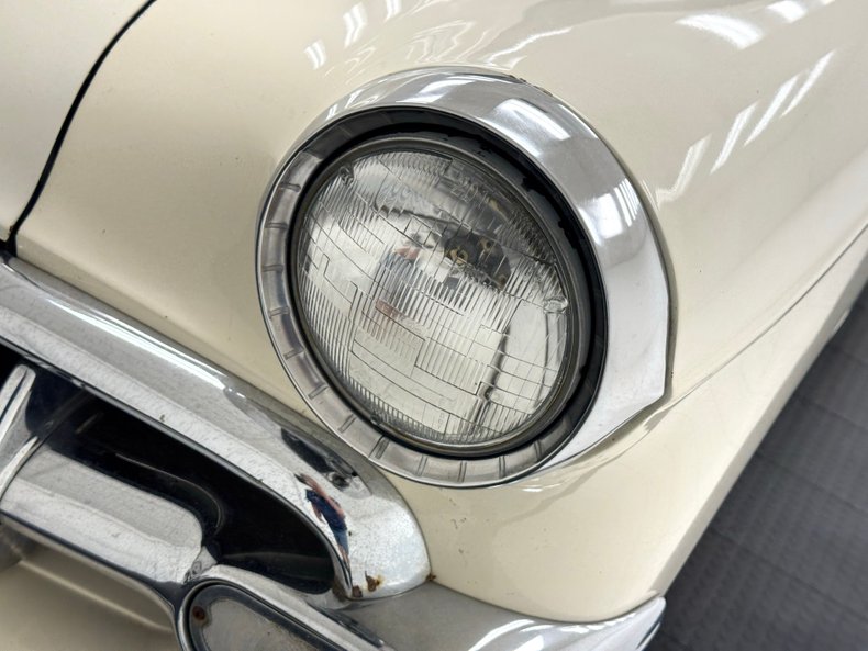 Chevrolet-Other-1954-Shoreline-Beige-Maroon-10