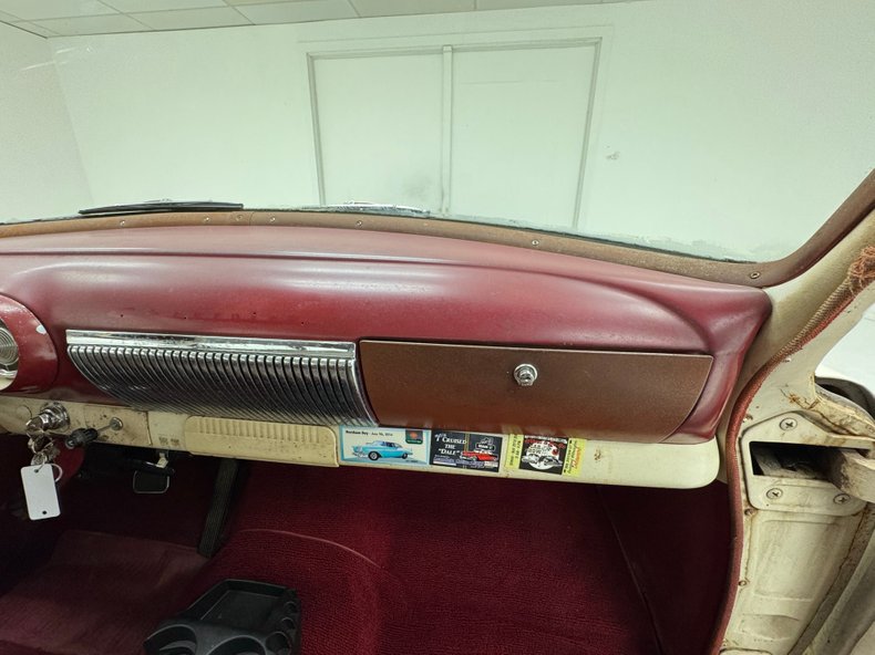 Chevrolet-Other-1954-Shoreline-Beige-Maroon-49