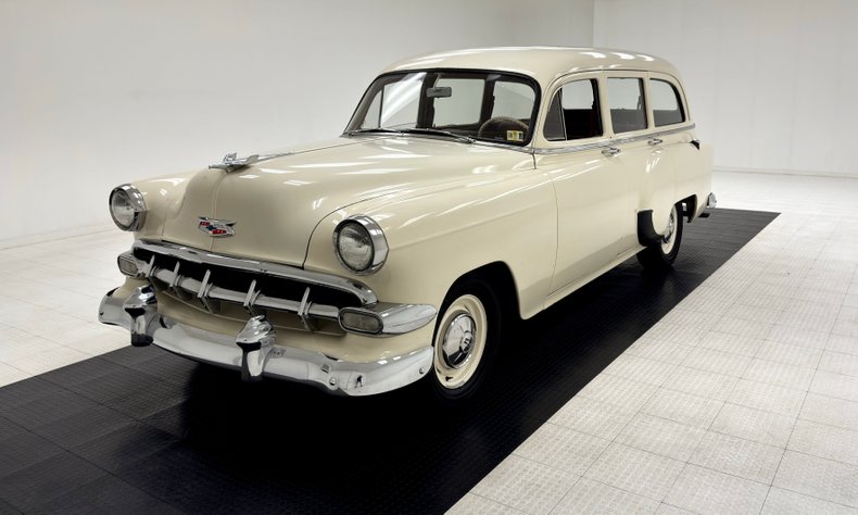 Chevrolet-Other-1954-Shoreline-Beige-Maroon