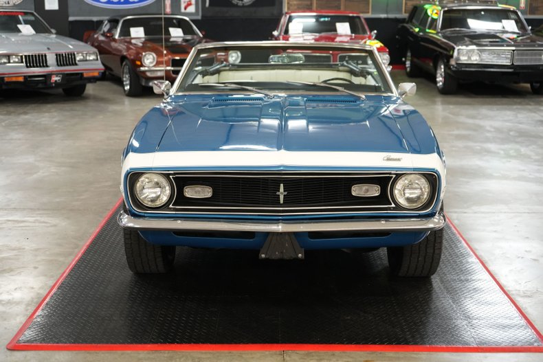 Chevrolet-Other-1968-Blue-Metallic-White-Houndstooth-10