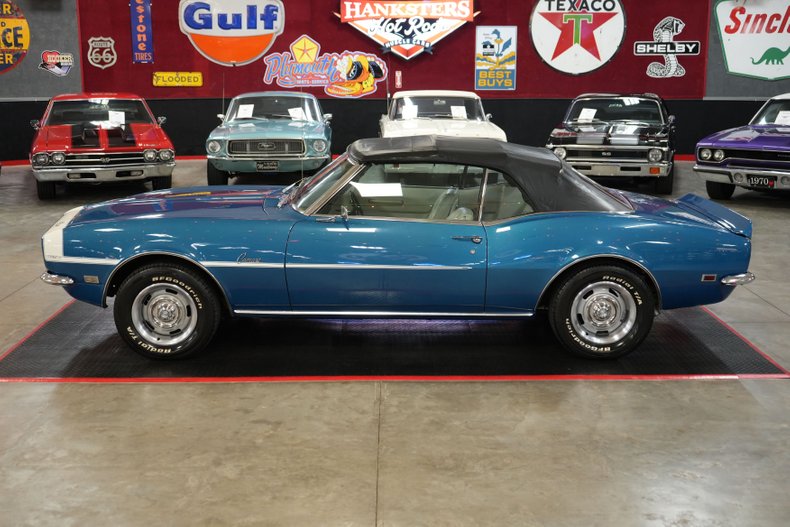 Chevrolet-Other-1968-Blue-Metallic-White-Houndstooth-18