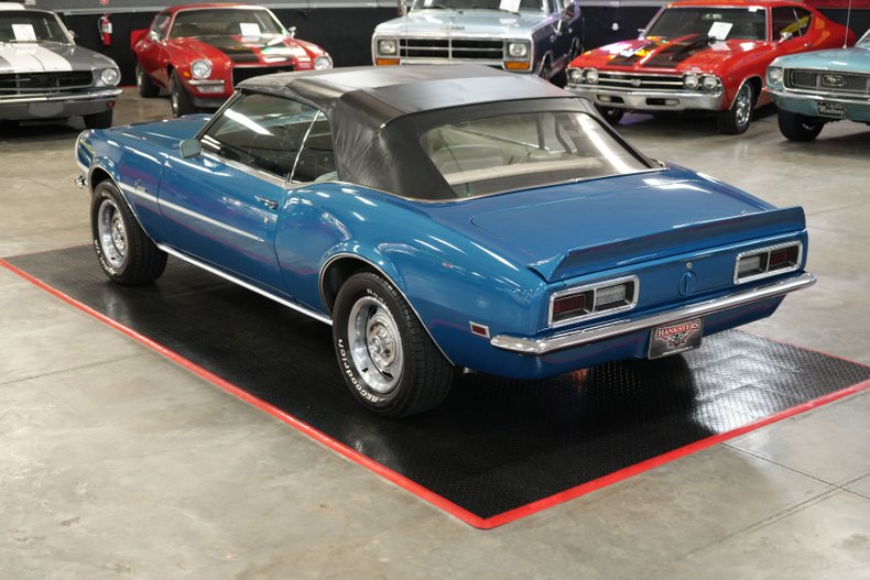 Chevrolet-Other-1968-Blue-Metallic-White-Houndstooth-19