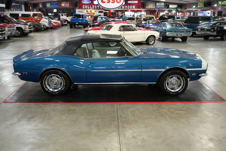 Chevrolet-Other-1968-Blue-Metallic-White-Houndstooth-22