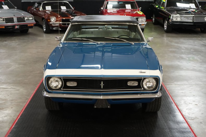 Chevrolet-Other-1968-Blue-Metallic-White-Houndstooth-24