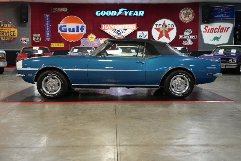 Chevrolet-Other-1968-Blue-Metallic-White-Houndstooth-26