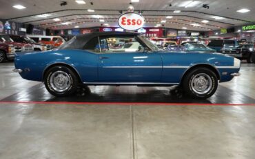 Chevrolet-Other-1968-Blue-Metallic-White-Houndstooth-30