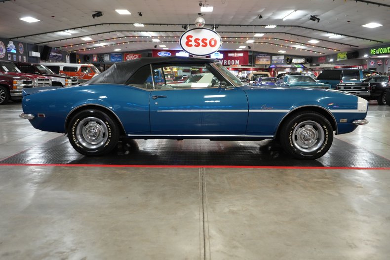Chevrolet-Other-1968-Blue-Metallic-White-Houndstooth-30