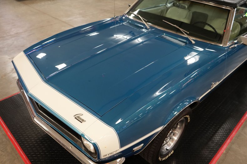 Chevrolet-Other-1968-Blue-Metallic-White-Houndstooth-37