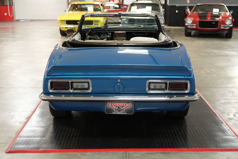 Chevrolet-Other-1968-Blue-Metallic-White-Houndstooth-4