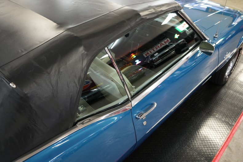 Chevrolet-Other-1968-Blue-Metallic-White-Houndstooth-41