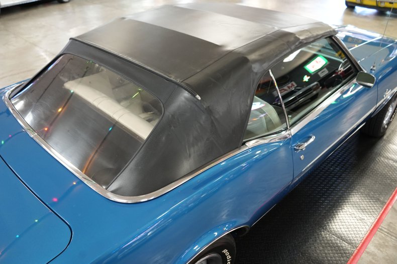 Chevrolet-Other-1968-Blue-Metallic-White-Houndstooth-45