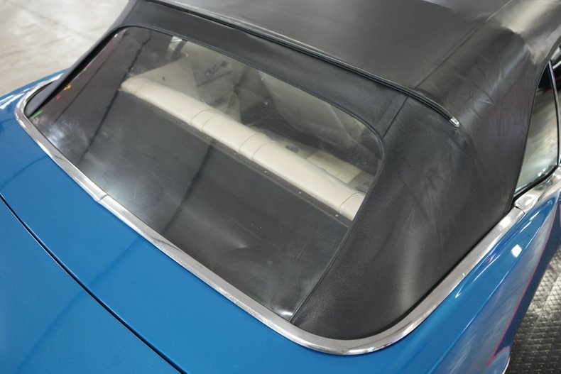 Chevrolet-Other-1968-Blue-Metallic-White-Houndstooth-46