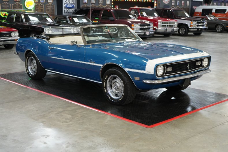 Chevrolet-Other-1968-Blue-Metallic-White-Houndstooth-9