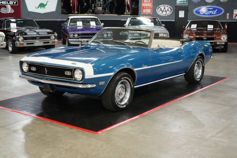 Chevrolet-Other-1968-Blue-Metallic-White-Houndstooth