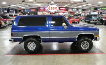 Chevrolet-Other-1989-Blue-Metallic-Gray-10